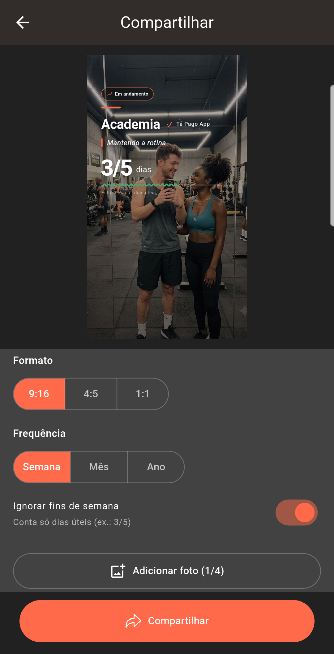 Tela de compartilhar do Tá Pago: card Academia, 3 de 5 dias sobre a foto do treino, com opções de formato e frequência